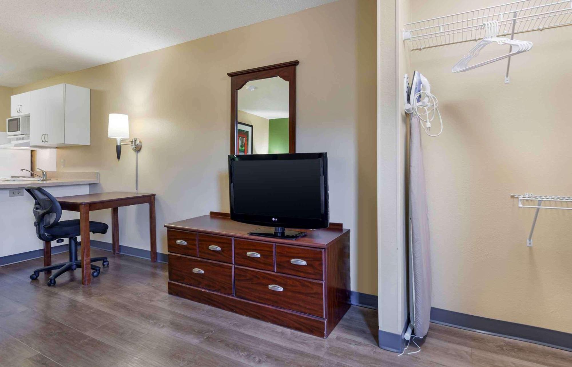 Extended Stay America Suites - Madison - Junction Court Middleton Extérieur photo