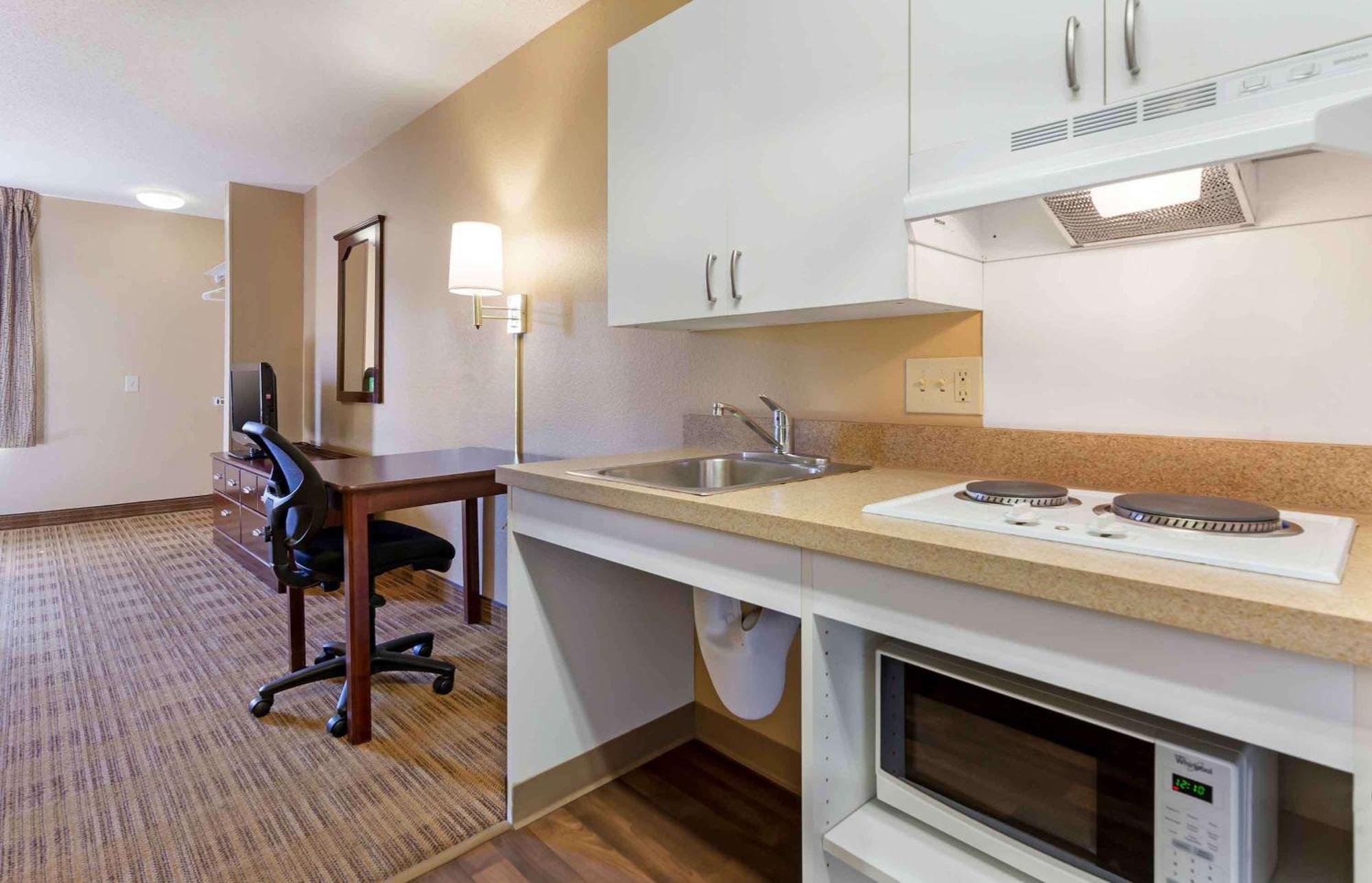 Extended Stay America Suites - Madison - Junction Court Middleton Extérieur photo