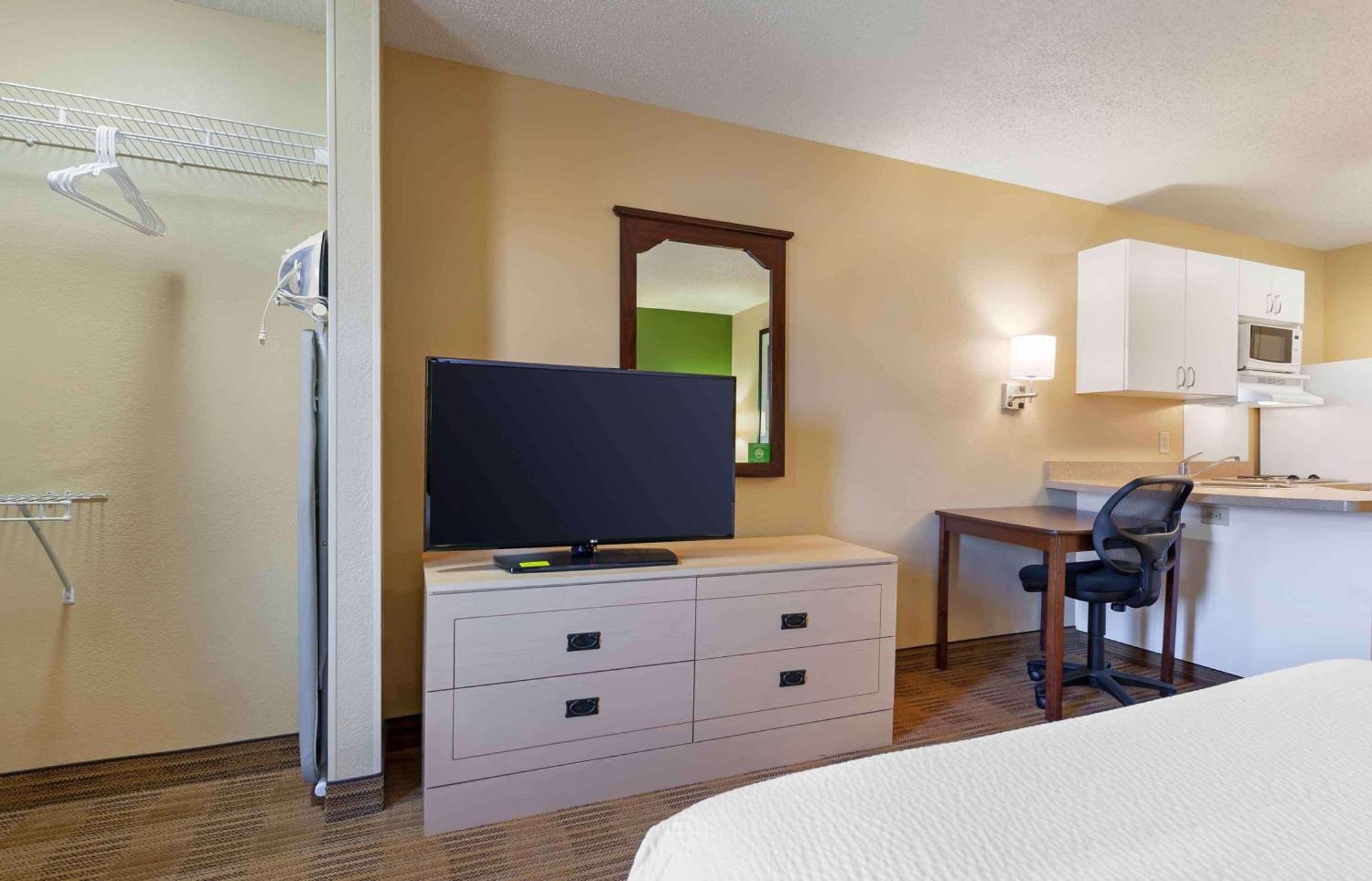 Extended Stay America Suites - Madison - Junction Court Middleton Extérieur photo